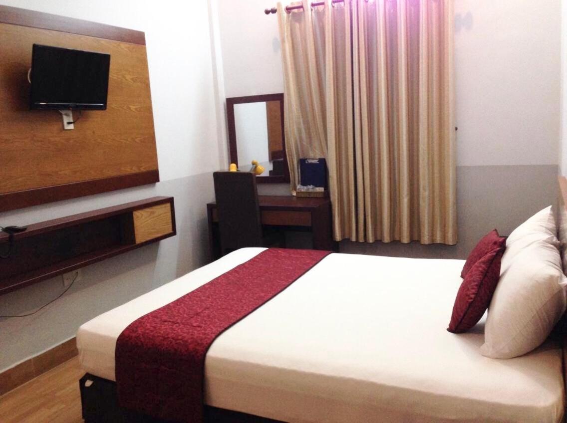 Huyen Tran Hotel Кантхо Экстерьер фото