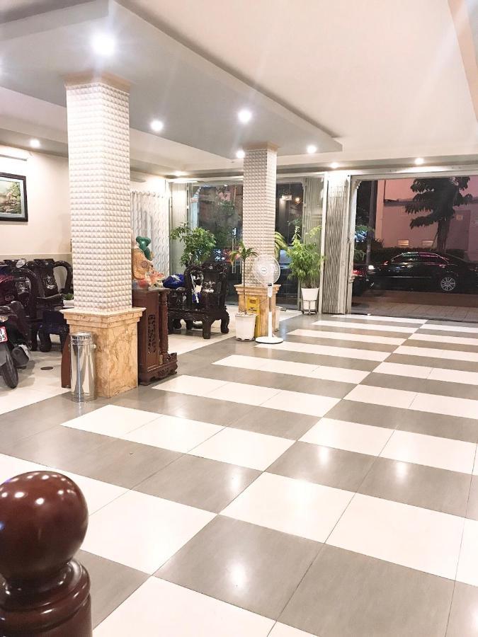 Huyen Tran Hotel Кантхо Экстерьер фото